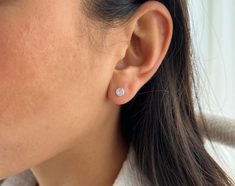 Pendientes de botón de circonita cúbica de 5 mm, solitarios redondos en plata de ley 925, oro o oro rosa.