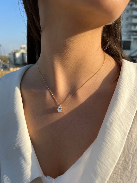 Sterling silver cubic zirconia pendant Sterling silver cubic zirconia pendant