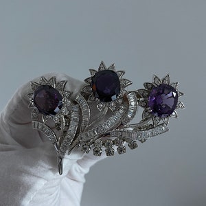 Vintage Brooch silver