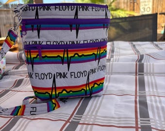 Cross body purse