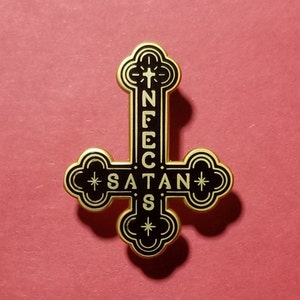 サタンが逆さまに感染する/逆十字暗闇で光るエナメルピン