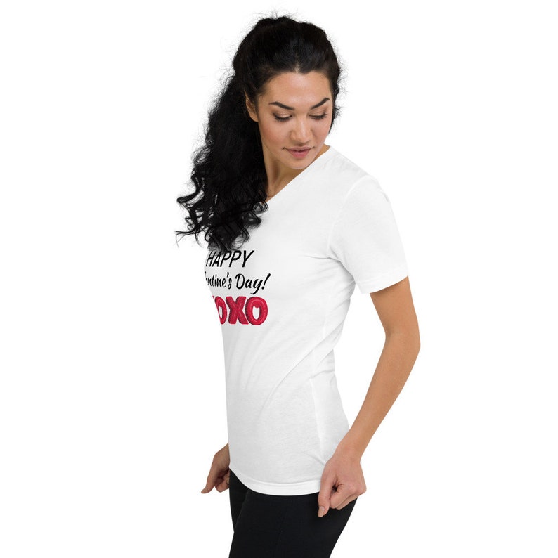 Happy Valentine/'s Shirt Heart Shirt Gift for Best Friend Shirt Gift for Mom Shirt Happy Valentines Tee Love Tshirt Valentines Shirt
