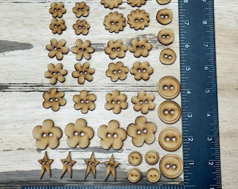 Paquete de botones rústicos n.° 2 (48 botones surtidos de MDF cortados con láser) - Adornos rústicos DIY