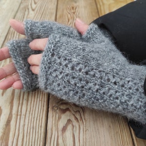 Patterned Alpaca Hands Warmers Grey