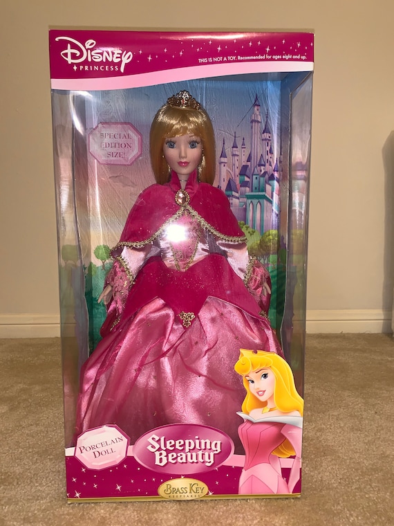 Collectieve prinses doornroosje pop porselein -