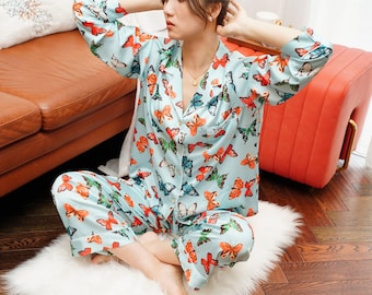 Conjunto de pijama de cetim | Roupa de dormir com estampa de borboletas