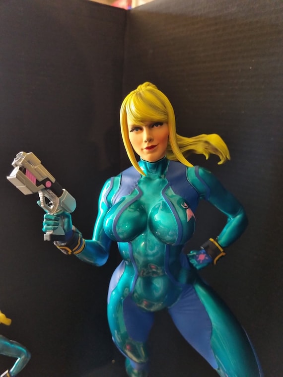 サムス・アラン メトロイドゼロスーツ スタチュー 1/8 および 1 サムス・アラン メトロイドゼロスーツ スタチュー 1/8 および 1
