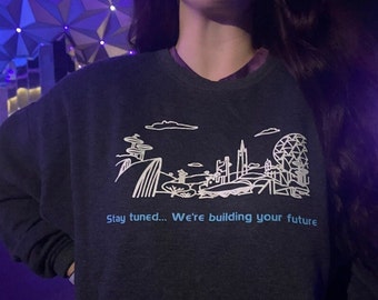 Restate sintonizzati per la prossima t-shirt/maglietta girocollo.