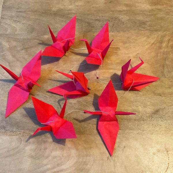 Guirlande Rouge Unie - Guirlande de grues en origami réalisée en papier japonais