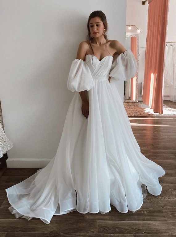 Abito da sposa con spalle scoperte Abito da sposa modesto Abito da