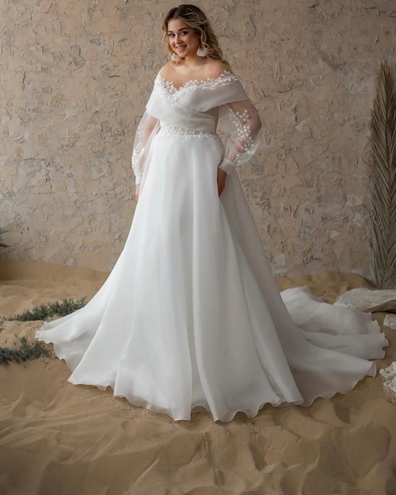 Simple beach wedding dresses plus size top