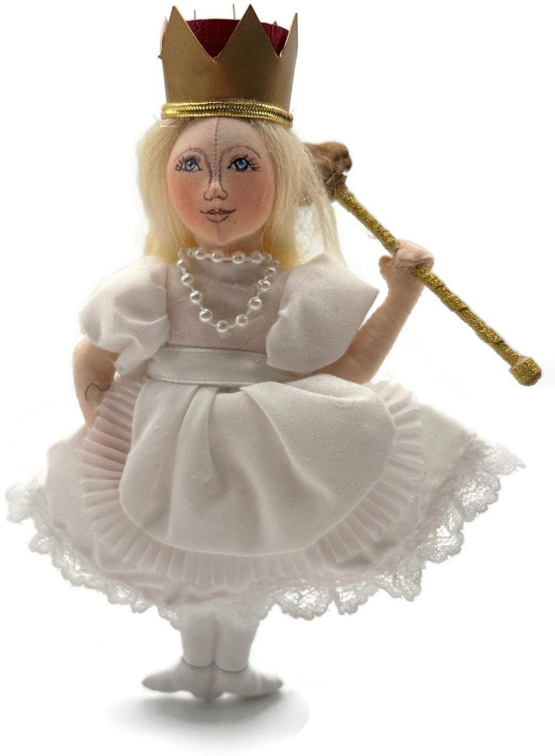 Gladys Boalt Queen Alice White Fabric Alice in Wonderland Christmas ...