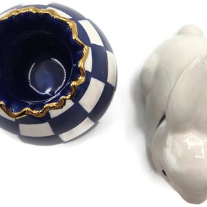 Juego de pesas para servilletas y palillos de dientes con forma de huevo, diseño de conejito azul a cuadros Royal Check de Mackenzie Childs imagen 9