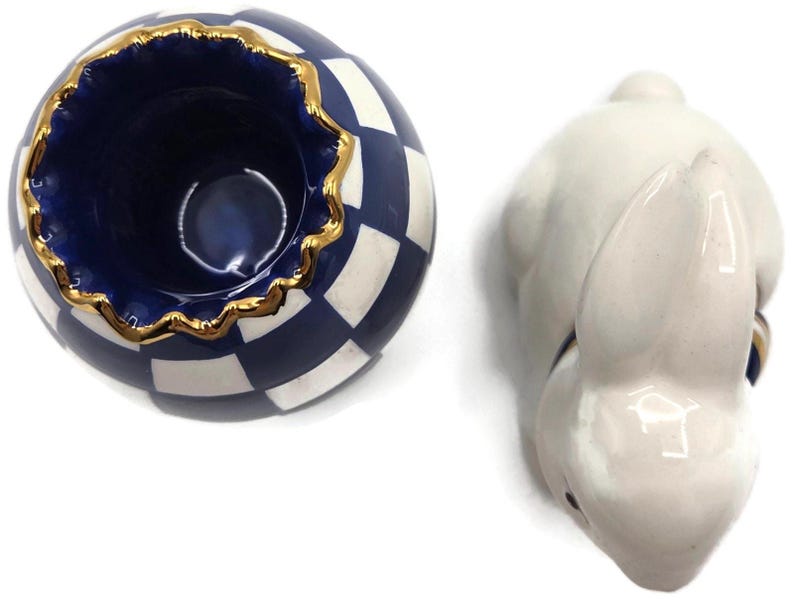 Juego de pesas para servilletas y palillos de dientes con forma de huevo, diseño de conejito azul a cuadros Royal Check de Mackenzie Childs imagen 9