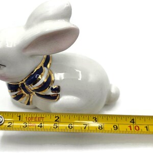 Juego de pesas para servilletas y palillos de dientes con forma de huevo, diseño de conejito azul a cuadros Royal Check de Mackenzie Childs imagen 10