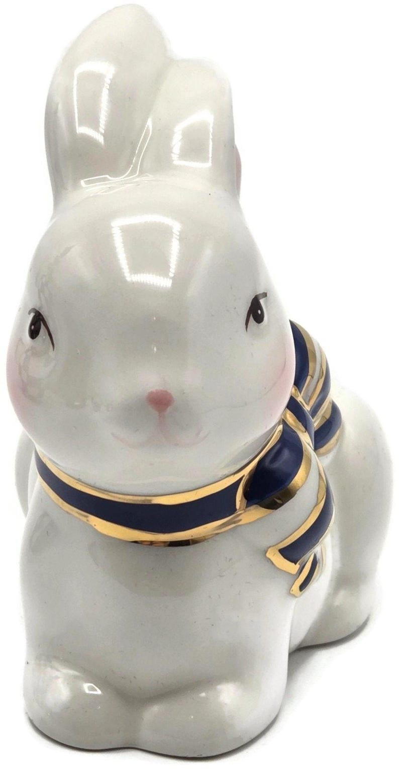 Juego de pesas para servilletas y palillos de dientes con forma de huevo, diseño de conejito azul a cuadros Royal Check de Mackenzie Childs imagen 5