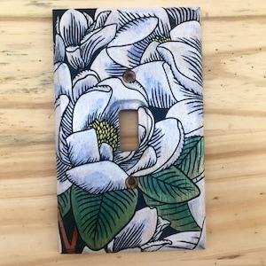 Hand painted magnolia light switch cover - floral single toggle lightswitch cover plate - wooden wall plate