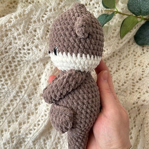 Otter soft toy made of chenille wool, amigurumi otter, plush otter, crochet otter image 4