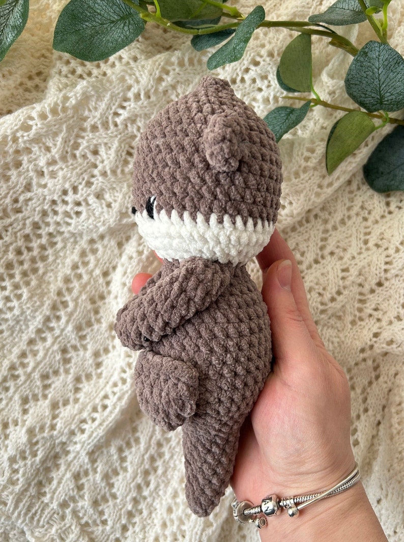 Otter soft toy made of chenille wool, amigurumi otter, plush otter, crochet otter image 4