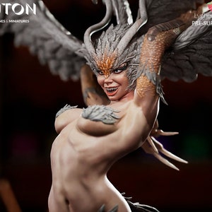 Arpía alada de sirena / Estatua pin up de sirena y figuras en miniatura / Kuton