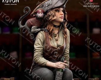 Estátua e miniatura da Capitã Lyra, a garota pirata pin-up | Kuton Figurines