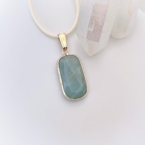 Gemstone Pendant Necklaces