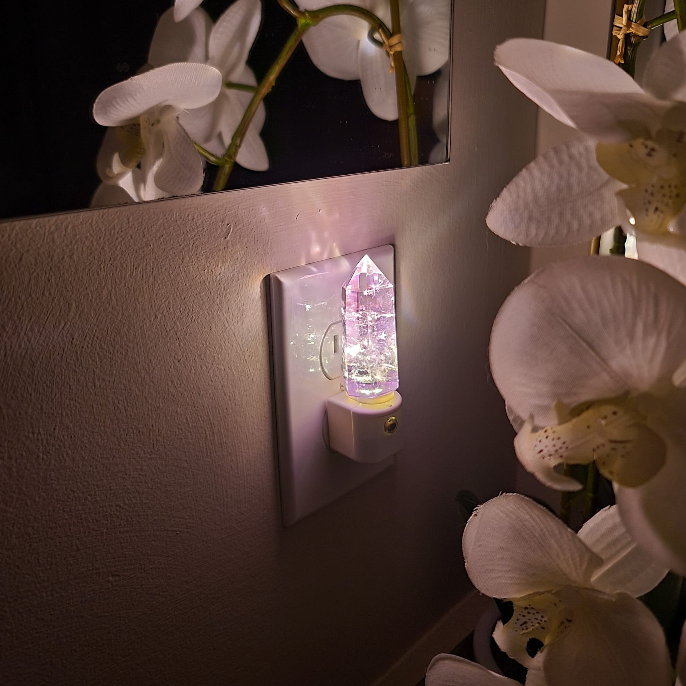 Amethyst Crystal Tower LED Night Light with Light Sensor / Babyshower Gift / Baby Shower Gift