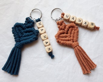 Porte-clés cœur en macramé personnalisé, coton 100% recyclé et perles en bois, cadeau maman, cadeau fête des mères