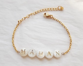 Bracelet personnalisé perles lettres nacre et chaîne dorée, cadeau femme