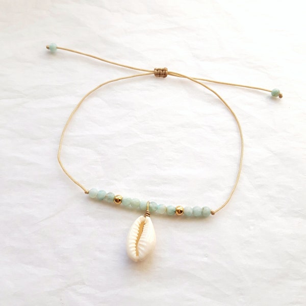 Bracelet de cheville coquillage cauri naturel et perles amazonite, bracelet de cheville artisanal été plage vacances