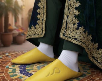Handmade Moroccan Babouche Slippers for Men – Traditional Artisan Slippers