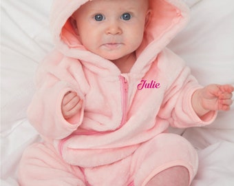 Combinaison Lapin bébé avec prénom brodé. Pyjama bébé personnalisé lapin