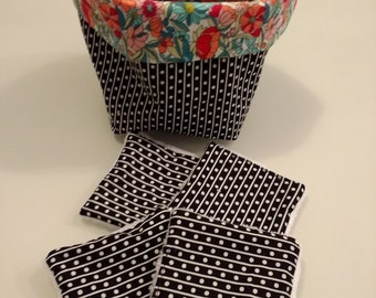 Make-up remover wipes and its matching basket