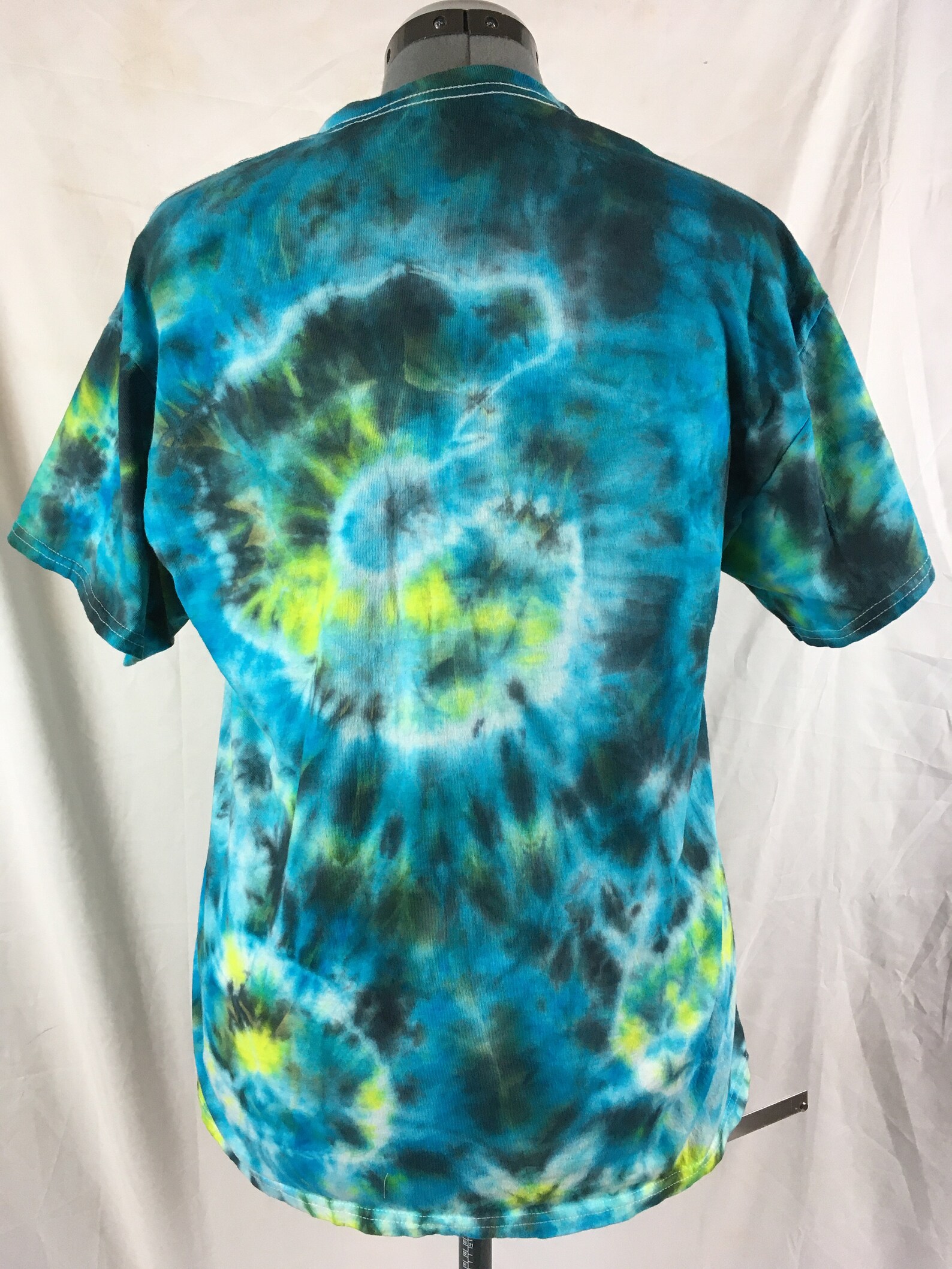 turquoise tie dye shirt