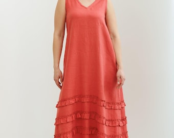 Flattering and Flowy: Plus Size Linen Maxi Dress in Pretty White