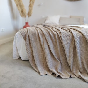 Waffle Linen Blanket in Beige. Linen Throw Blanket in  in Twin, King, Queen sizes. Bedspread, coverlet.