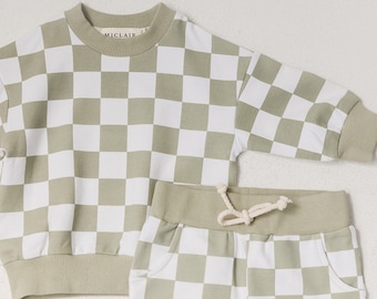 Checkered Baby Boy Clothing Set. Unisex Baby 2 piece Clothing Set. Baby Long Sleeve Set. Baby Shower Gift. Newborn Baby Clothing Short Set.