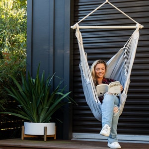 Hanging pod chair deals