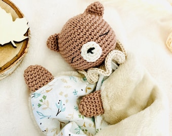 Doudou ours brun  lange au crochet. Doudou souple lange ourson cadeau de naissance , peluche ourson doudou tissu doudou crochet.