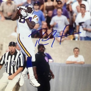 Randy Moss Autographed SIGNED 8x10 Photo NFL Minnesota Vikings COA