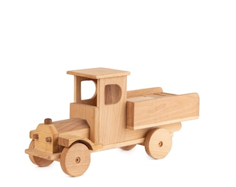 Wooden Cargo Truck Toy with Blocks for Your Toddler, Push And Pull Toy for Kids Montessori Car for babies, Handmade Wood Educational Gift