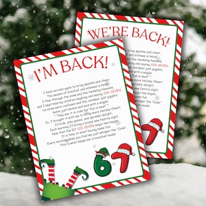 Könnte beinhalten: Zwei festliche Weihnachtskarten mit rot-weiß gestreiften Rändern. Die Karten zeigen den Text "I'M BACK!" und "WE'RE BACK!" in Rot, zusammen mit einem Gedicht. Die Karten haben auch Illustrationen von Elfen und den Zahlen 6 und 7.