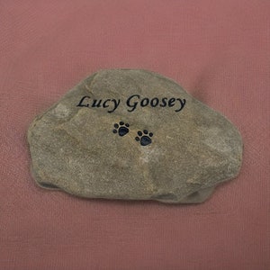 Pet Memorial Stone River Rock Cat or Dog, Pet Lover Memorial Gift Dog Memorial Stone Marker Pet Headstone image 5