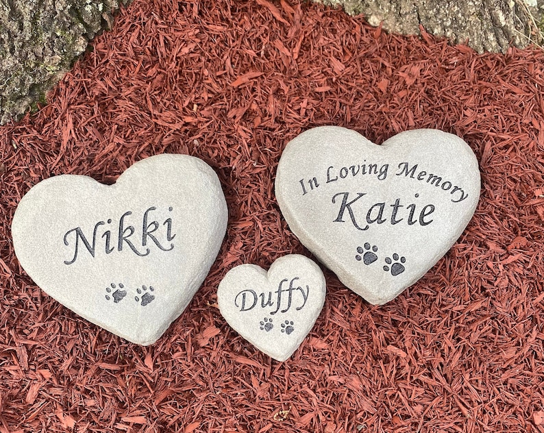 Heart shaped pet memorial stone for loss of dog, cat or any pet. Makes a great gift