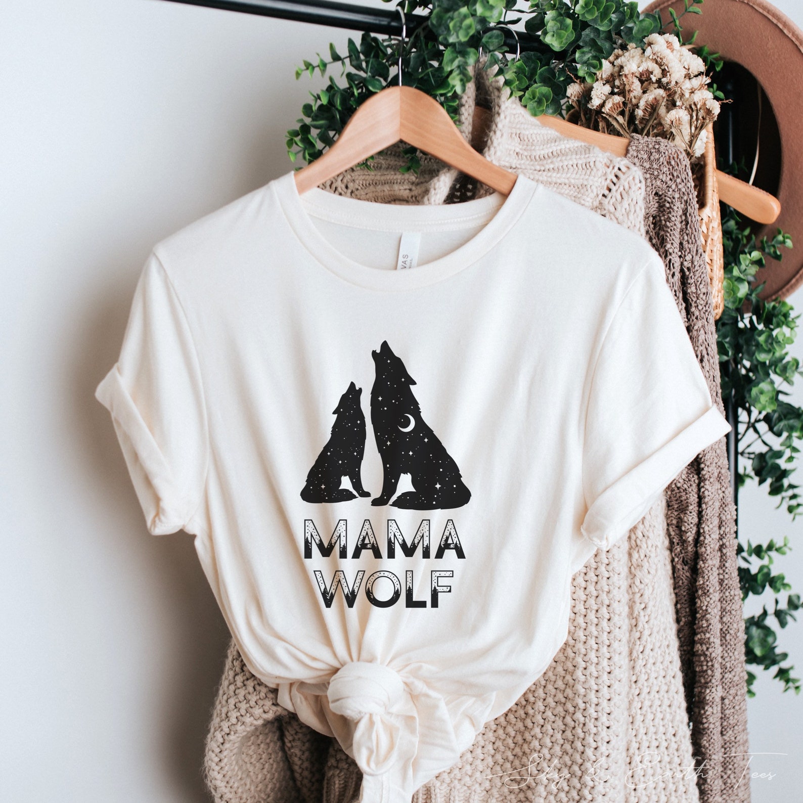 Mama Wolf Shirt Vintage Boho Wolf Mom T Shirt Hippie Camping | Etsy