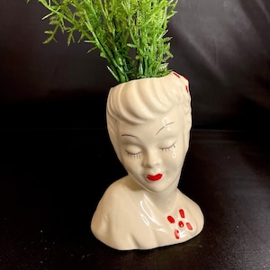 Vintage Glamour Girl Ceramic Planter: Mid-Century Art Pottery