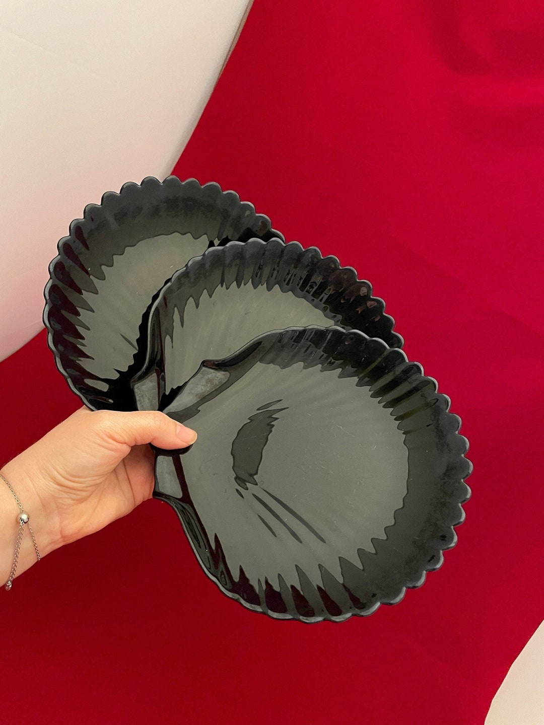 Vintage ARCOROC 8 Scallop Shell Plate, Durable Black Milk Glass, Beach