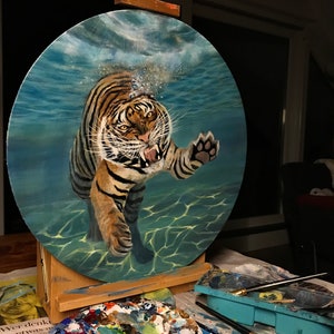 Swimming tiger