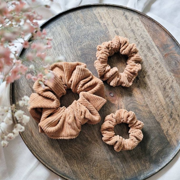 Brown corduroy scrunchies I natural color hair tie I hairstyle variety with 3 different sizes I retro braid I small gift idea
