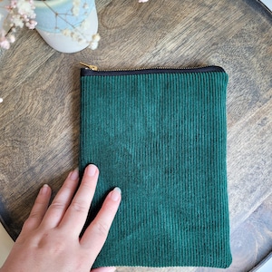 Dunkelgruene Cord E-Reader Tasche, Tolino/Kindle Huelle, personalisierte Maße, edle E-Book Schutztasche mit Metall-Zipper, handmade Geschenk